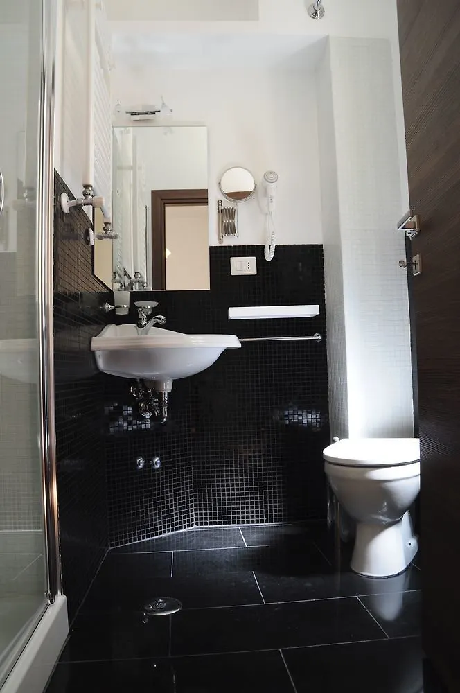 רומא Little Rhome Suites